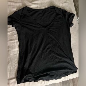lululemon V Neck T shirt size XS